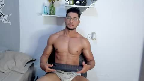 Im Nolan  online show from May 2, 2:39 am