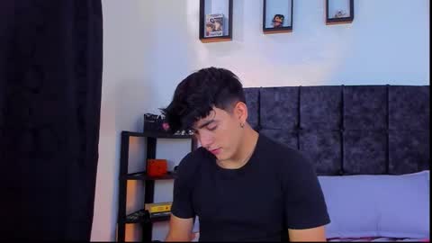 Snapshot of nolan_twink chatting on October 16, 8:07 pm Nolan online show from October 16, 8:07 pm