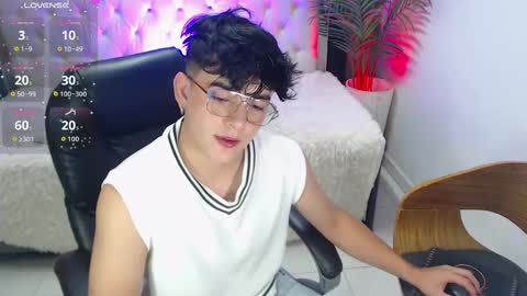 Snapshot of nolan_twink chatting on September 10, 6:09 pm Nolan online show from September 10, 6:09 pm