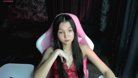 nomi online show from March 3, 6:04 pm