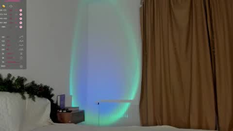 Rina Rabbit online show from December 4, 11:15 pm