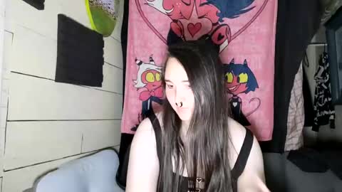 nonbinarybeauty20 online show from June 18, 8:09 am