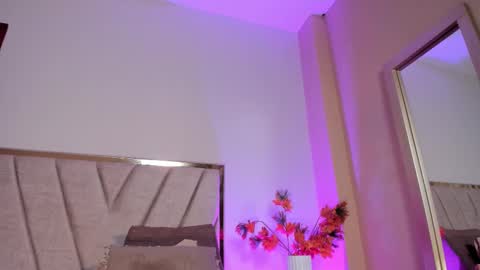 Nora Da Silva online show from February 3, 6:22 am