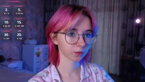 Nora Failure online show from October 6, 6:20 am