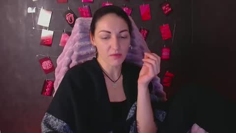 Nora online show from January 10, 11:21 pm