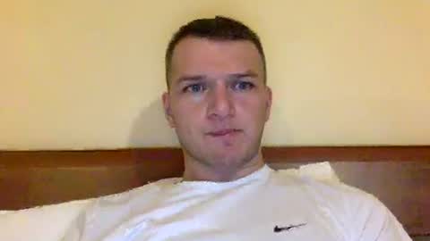 Justin online show from February 3, 8:03 pm