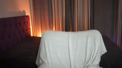 Tina online show from April 16, 5:13 pm