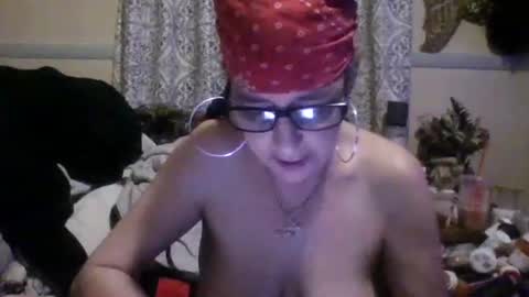 nothingbutthongs online show from April 29, 2:05 am