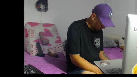 nova22ink online show from June 9, 2:44 am