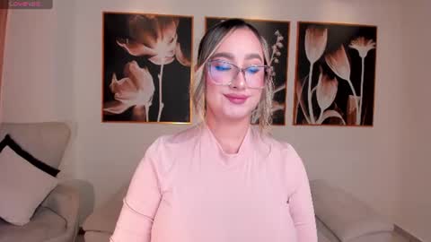 Nova Sinclair online show from June 26, 12:10 pm