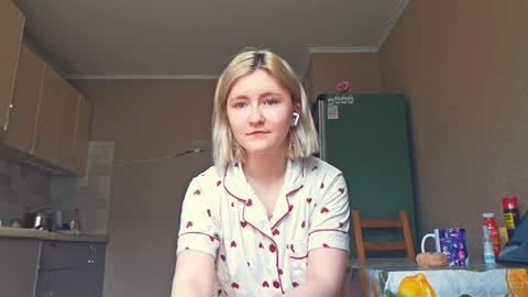 Mia Blake online show from March 26, 9:25 am