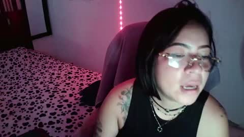 noxxvelveth online show from August 7, 5:44 pm