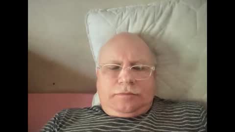 nukiss online show from September 15, 8:38 am