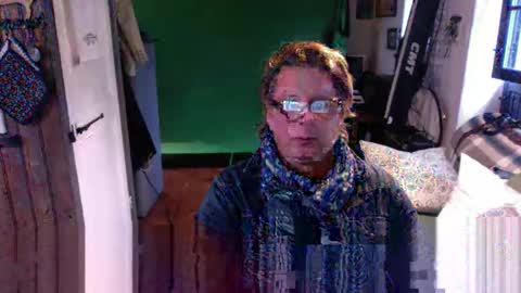 Snapshot of nurod chatting on January 2, 12:57 pm nurod online show from January 2, 12:57 pm