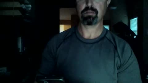 nvrenuff1979 online show from June 8, 10:49 am