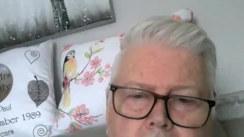 stockings  suspenders mad online show from February 27, 12:42 pm