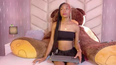 nyxvelvet1 online show from July 6, 12:02 pm
