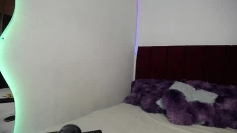 nyxxx_rouge online show from April 9, 6:19 am