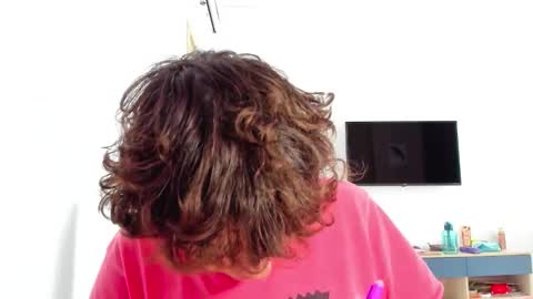 Evie online show from March 6, 6:56 am