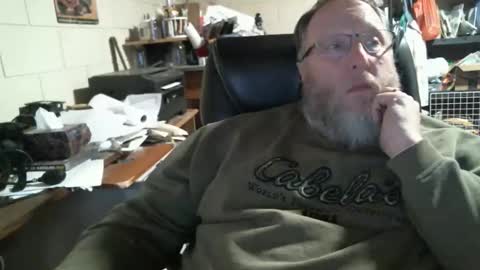 oddobsessions online show from March 28, 2:13 am