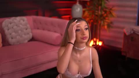 Odette online show from November 18, 5:43 am