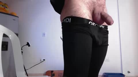 Snapshot of oezack__ chatting on March 7, 10:02 am Zack online show from March 7, 10:02 am