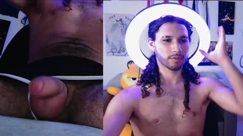 Snapshot of oezack__ chatting on March 12, 1:36 am Zack online show from March 12, 1:36 am