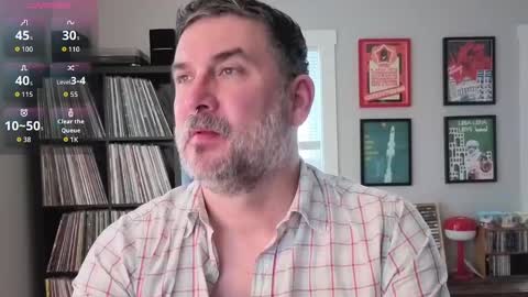 Office Dad online show from December 17, 7:42 pm