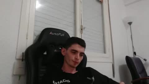 Snapshot of ofsolovicio chatting on October 28, 8:21 pm ofsolovicio online show from October 28, 8:21 pm