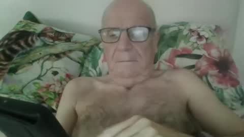 oggi95 online show from October 16, 2:06 pm