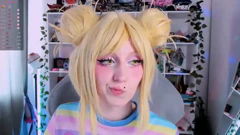 Clementine  Clem  online show from September 26, 10:34 am