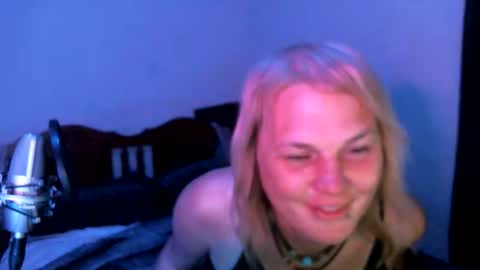 ohellesbells online show from June 6, 8:31 am