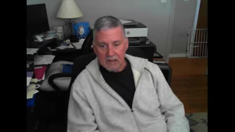 Snapshot of ohfukitsbob chatting on September 9, 3:34 pm ohfukitsbob online show from September 9, 3:34 pm