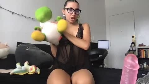 ohmillieevanillie online show from June 27, 6:47 pm