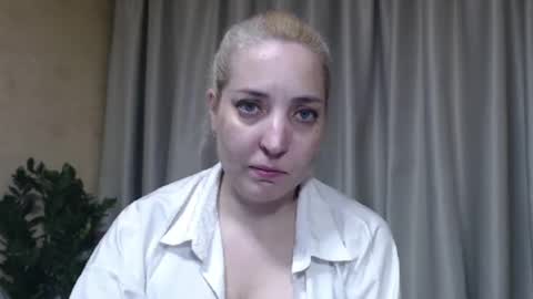 Mari online show from June 3, 3:50 pm