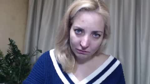 Mari online show from November 6, 8:12 pm