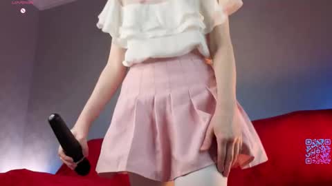 Yumi online show from February 14, 5:15 pm