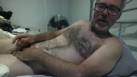 oiledcouple1 online show from October 27, 10:37 am