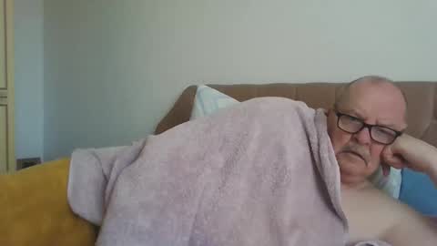 old_fkr online show from March 7, 11:54 am