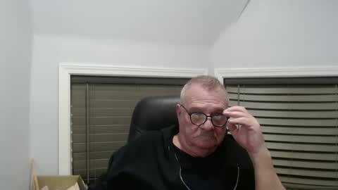 oldguybigd online show from October 22, 6:27 am