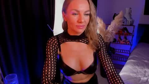oliva_candy online show from February 25, 6:47 am