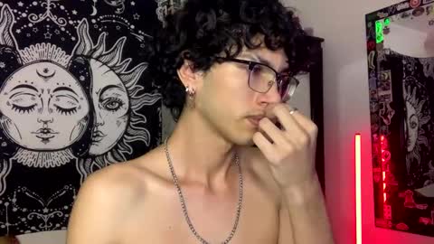 Oliver fast online show from November 29, 10:23 am