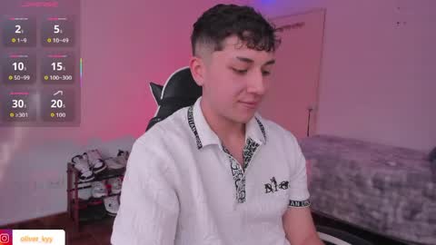 oliveeer online show from March 19, 8:36 pm