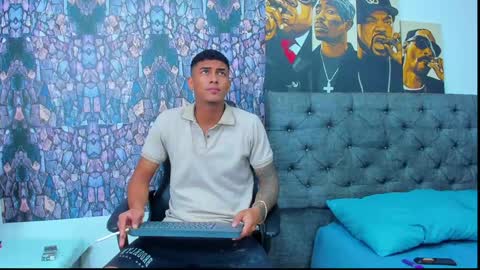 oliver_smith_2 online show from December 29, 10:03 pm