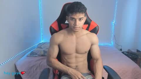 oliver thompsson online show from December 5, 12:28 pm