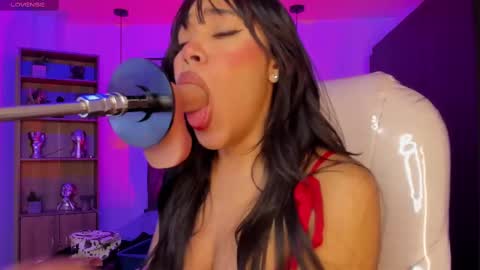 Olivia online show from March 9, 4:27 am