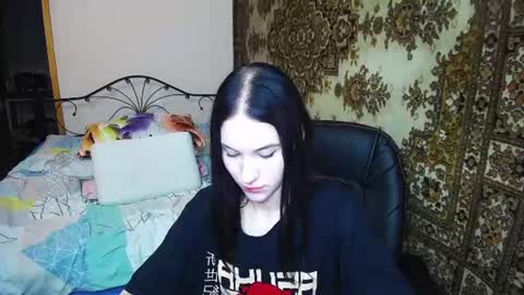 olivia_graceee online show from August 6, 11:52 am