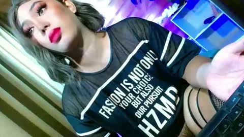 Miss OLIVIA online show from May 11, 7:26 am