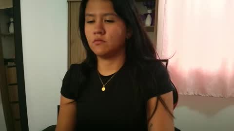 Olivia online show from December 5, 2:59 pm