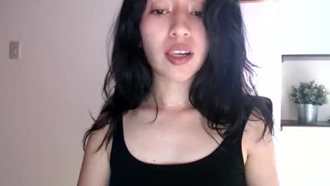 oliviaaa__ online show from November 26, 4:04 pm
